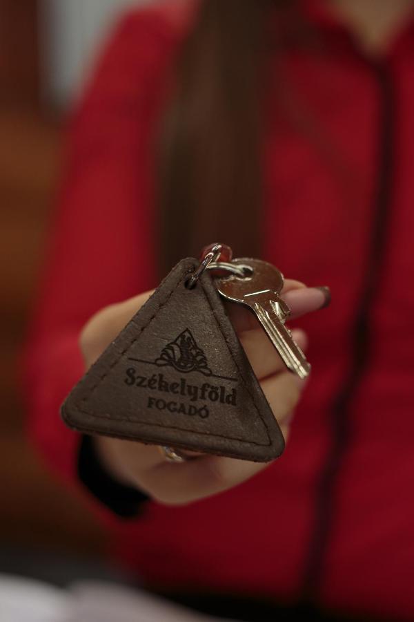 Székelyföld Fogadó Borzont Extérieur photo